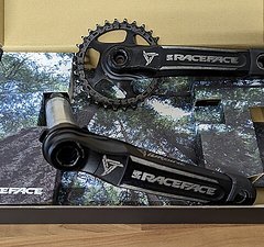 Race Face Turbine Kurbelarme CINCH 175 mm + 2 Kettenblatter