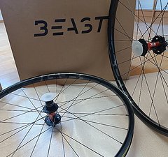Beast Components XS30 29" Laufradsatz