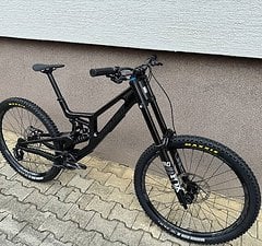 Santa Cruz Bicycles V10