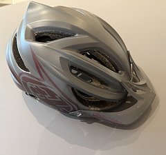 Troy Lee Designs A2 MIPS Decoy Helm, Grey/Sangria, M/L