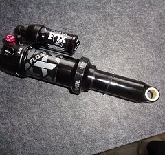Fox Racing Shox float X    2 POS   205 x 65  trunion