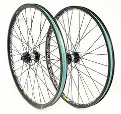 Mavic Deetraks FR/DH Laufradsatz 26" 32L 20x110mm 12x135mm Disc 6-Loch