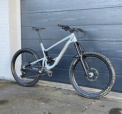 Santa Cruz Bicycles Bronson
