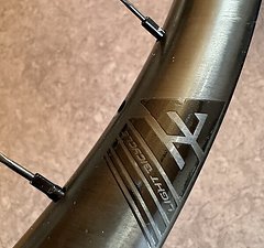 Light Bicycle 27,5“ Enduro Carbon Laufradsatz sub 1600g NEWMEN SAPIM