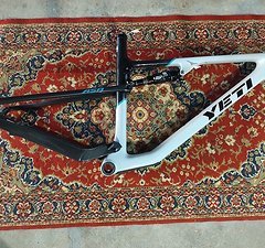 Yeti Cycles ASR 2024 Gr. L Rahmeset Gabeloption Rockshox SID Ultimate