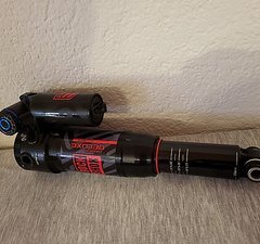 RockShox Super Deluxe Ultimate RC2T 205x65 Trunnion