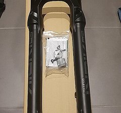 RockShox Lyrik Charger 3 Debonair+ , 29er, 160mm