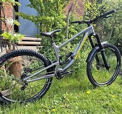 Nukeproof Giga 297