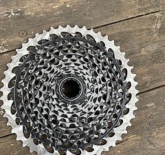 SRAM 12 Kassette 1295 schwarz + Kette xx1 schwarz
