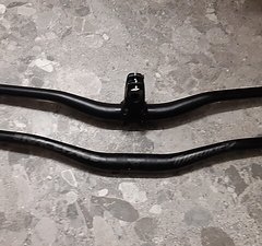 Race Face Turbine  Lenker und ein anderer Lenker