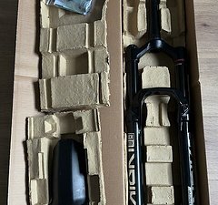 RockShox LYRIK ULTIMATE 160mm 29" 44mm Boost ButterCup MY23