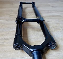 Rock  Shox Lyrik Ultimate RC2 MY23, 150mm 29", 44Off
