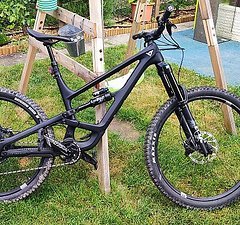 YT Industries Capra mx core 3 Black Magic L