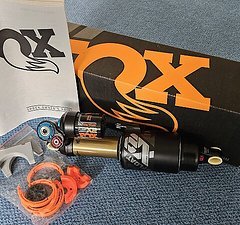 Fox Racing Shox Float X2 Factory 2Pos 2024 - 230 x 62,5 mm (60 - 65 mm) - Top Zustand