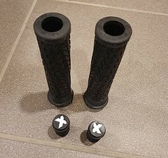 Sixpack S-Trix Lock-On Grips