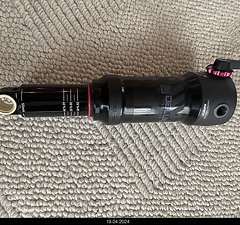 RockShox Deluxe Select+RT185X55 Trunion
