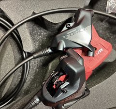 SRAM Force flatmount bremssättel