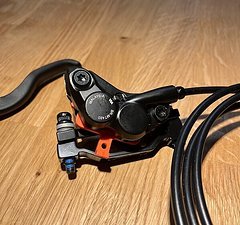 Shimano 4-Kolben Bremsen Set BR-MT420 & BL-M401 NEU