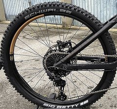 NS Bikes Mullet Laufradsatz Boost 29 / 27,5" schwarz mit gratis Reifen *NEU*