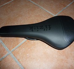 Fizik Taiga Sattel - neuwertig - 135 mm breit, 270 g