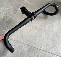 Specialized Diverge Rennlenker & Vorbau, 42cm, 90mm, neu