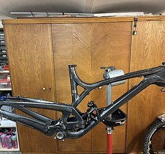 Evil Bikes Wreckoning Öhlins STX22