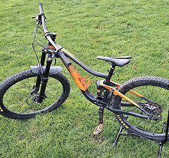 Giant Enduro Trail Freeride Fully Mountainbike Größe S