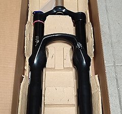 Rock  Shox Reba RL SA  Federgabel,26 Zoll, 1 1/8", Schnellspanner
