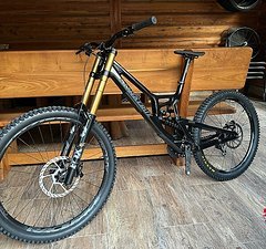 Santa Cruz Bicycles V10 X01