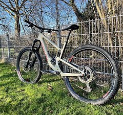 Santa Cruz Bicycles Hightower