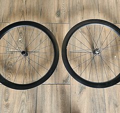 Airstreeem SL50 Carbon Aero Disc Tubular Laufradsatz B-Ware