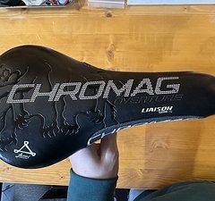 Chromag Bikes Overture Sattel mit kurzer Sattelstütze (Dirt / Slopestyle)