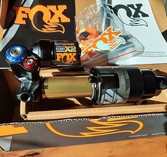 Fox Racing Shox Nagelneu 2024 FLOAT X2 Factory 205 x 65 Trunnion 2-pos