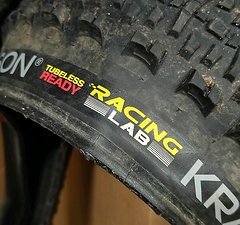 Hutchinson Kraken Racing Lab 29x2,3 690g Zwei Reifen