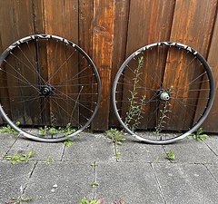 Newmen Advanced SL A30 + Hope 4 Pro + CX-Ray - 29“ Laufradsatz - TOP Zustand