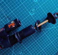 Fox DHX2 Factory Coil Kashima in 222x70 mm