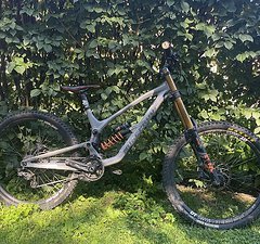 Nukeproof Dissent 275 M