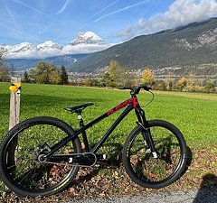 Dartmoor Pump Dirtbike 26“ Pivot Cyles