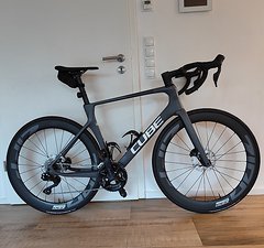 Cube Agree C:62 + Zipp 404 Firecrest + Powermeter