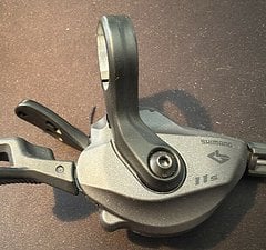 Shimano DEORE XT SL-M8130 11-fach LinkGlide mit Schelle