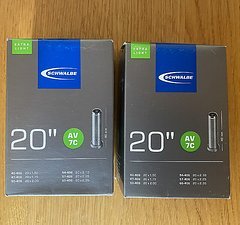 Schwalbe 2x Schlauch AV 7C 20" Extra Light - NEU