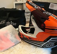 Troy Lee Designs D3 Carbon Berzerk Fullface Helm