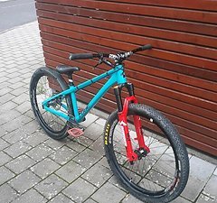 Cube Flying Circus mit Marzocchi Bomber, Spank Spoon, Raceface