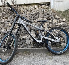 Ghost DH 9000