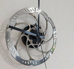 Soulriderart Wanduhr MTB Bremsscheibe | Perfektes Geschenk oder Deko für Radfahrer