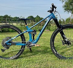 Transition Bikes Sentinel M 2022 Alu Blau Fox Sram Shimano