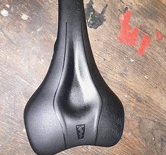 SQlab 612 Ergowave R S-Tube 13 cm SCHWARZ
