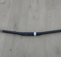 New Ultimate EVO carbon rise 31,8 mm UD matt 700 mm MTB Lenker