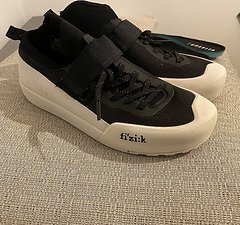 Fizik GRAVITA TENSOR FLAT TEAM EDITION Gr. 41