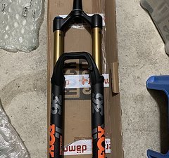 Fox Float 36 Factory Kashima 170mm Grip2